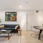 8 Santa Monica Huge Stylish Apartment